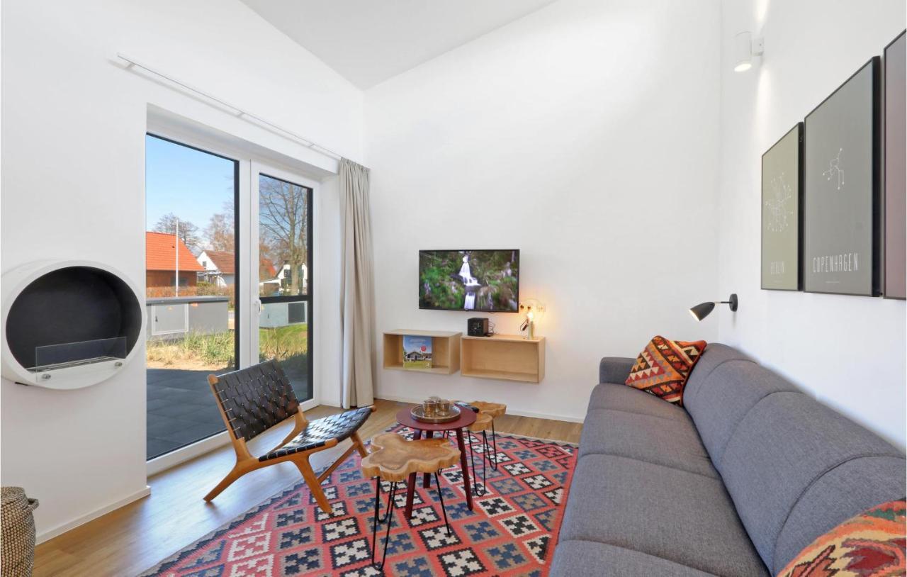 Awesome Home In Lembruch-Duemmer See With Kitchen 外观 照片