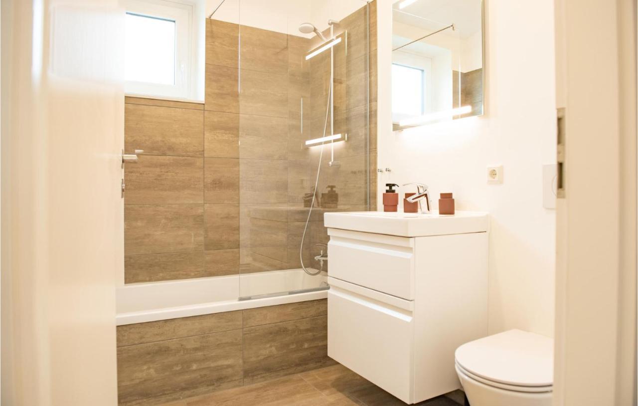 Awesome Home In Lembruch-Duemmer See With Kitchen 外观 照片